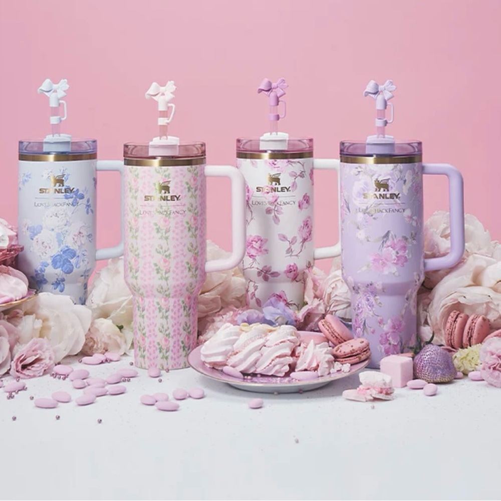 New In Box - Stanley x LoveShackFancy 40 oz. Tumbler in “Happy Thoughts”